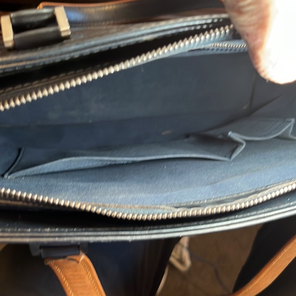 Louis Vuitton Matt Black Leather Stockton Bag LV Signature Embossed,2Flap pocket - Picture 11 of 14